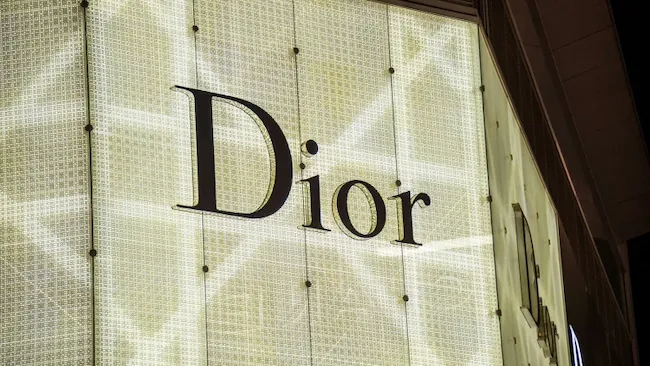 Нарушение безопасности Dior раскрывает персональную информацию клиентов из США
